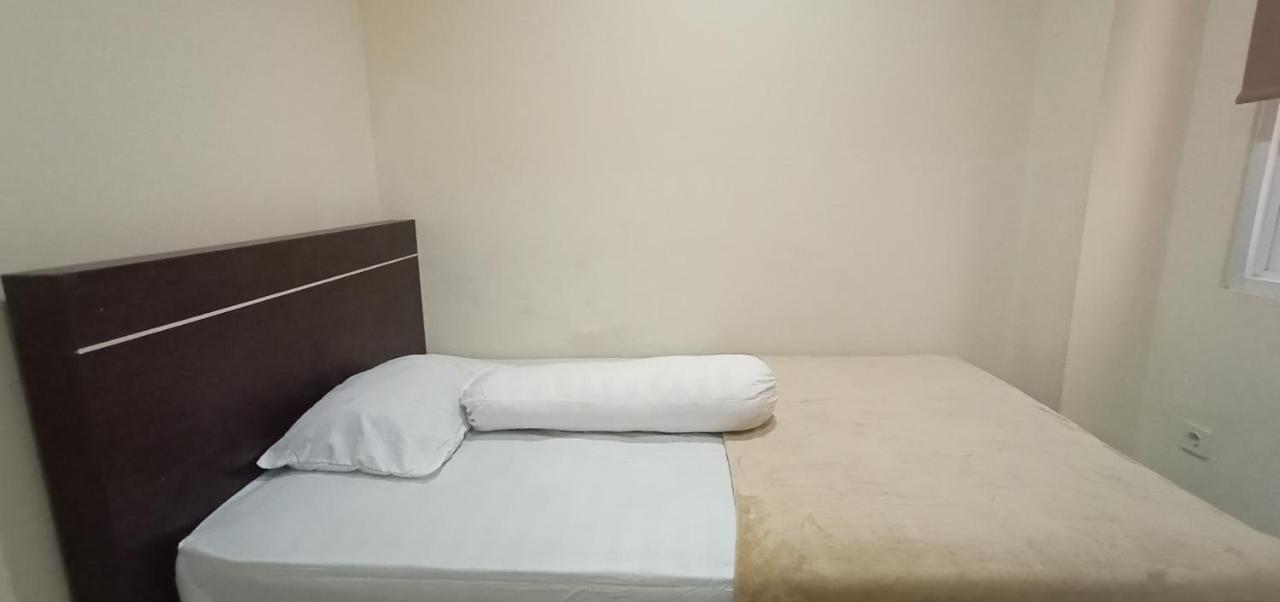 Hotel Giant Kost Tangerang Esterno foto